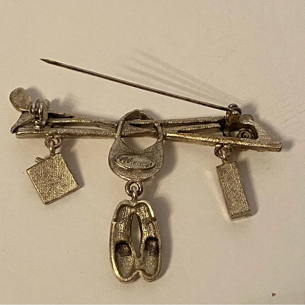 DANECRAFT BROOCH PIN GOLFERS GEAR SILVER TONE CLUBS SHOES BALLS DANGLES DROPS